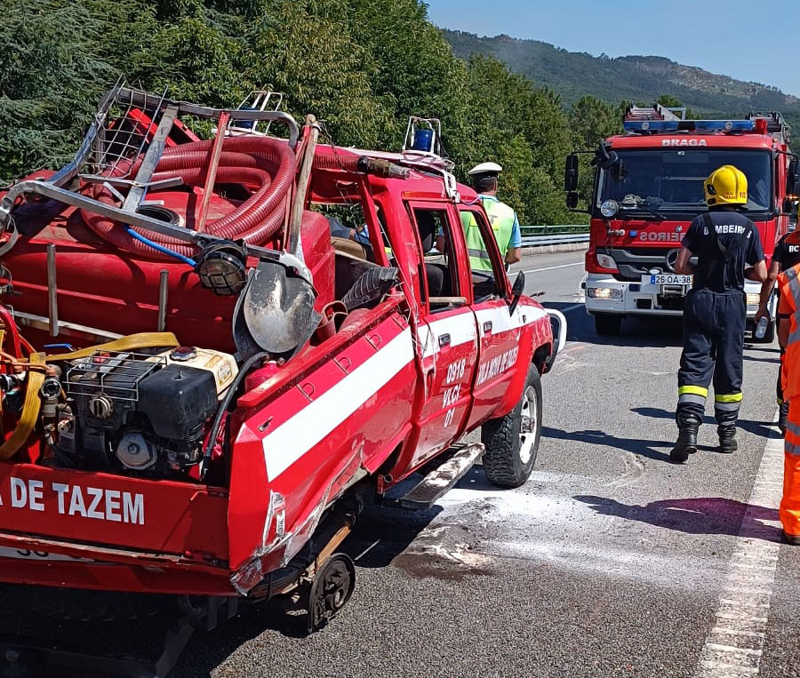 Bombeiros feridos em acidente na A3 a caminho de incêndio em Ponte da Barca – O Vilaverdense