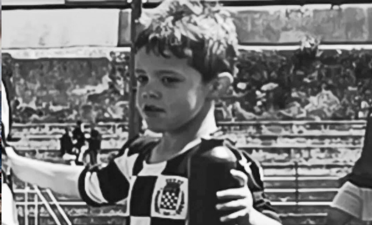 Tragédia no Boavista: Homenagens e flores marcam dia de homenagem ao  'menino Dinis' de 7 anos – O Vilaverdense