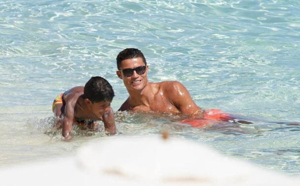 Ronaldo passa Natal em Miami para ter mais filhos?