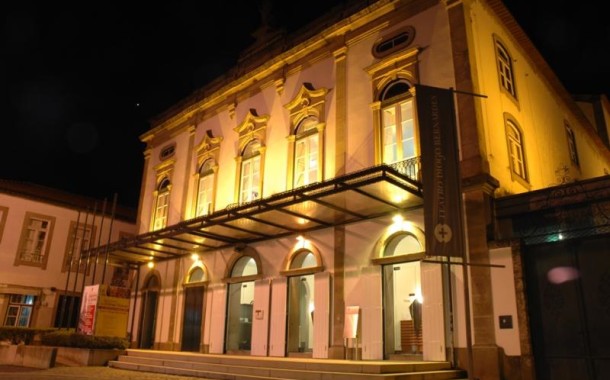 Teatro de Mia Couto e Faulkner, música de Rodrigo Leão e Teresa Salgueiro abrem época do ‘Diogo Bernardes’