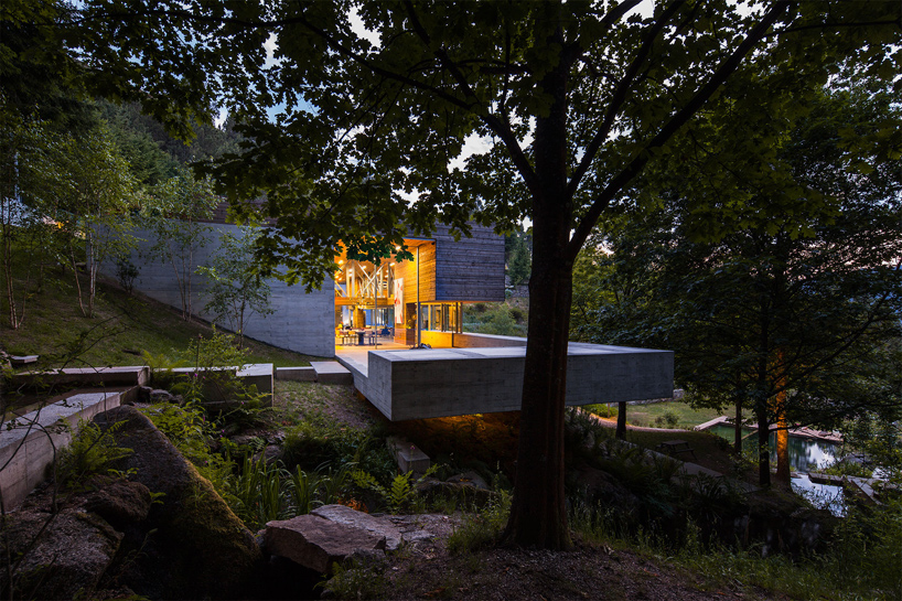 Designboom elogia moradia construída na vertente da Caniçada