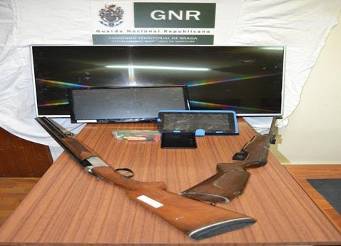 GNR detém em Braga três homens e apreende haxixe e armas brancas