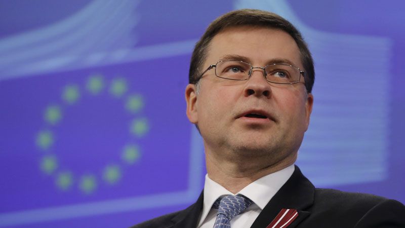 Bruxelas pede explicações a Portugal sobre Orçamento do Estado para 2016