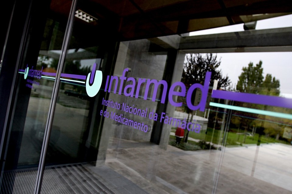 INFARMED recomenda a retirada do mercado de antibiótico para a sinusite
