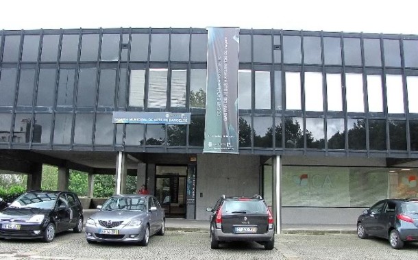 A Galeria Municipal de Arte de Barcelos apresenta ‘VIVO ’, peça para harpa e massagem