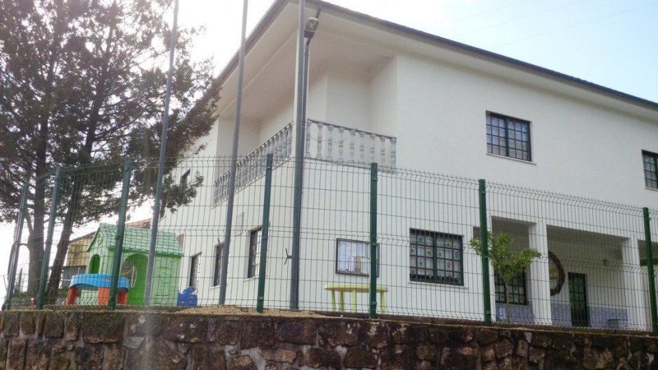 DIREITO DE RESPOSTA: Encarregados de educação do JI de Gême (Vila Verde) dizem que acusações de maus-tratos são “caluniosas”