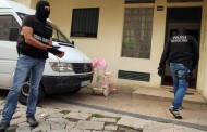 ÚLTIMA HORA: PSP deteve hoje dois homens por tráfico de drogas em buscas no bairro social das Enguardas, em Braga