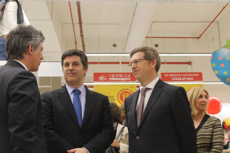 Ministro Caldeira Cabral vê abertura do Nova Arcada e do IKEA como “sinal de dinamismo da economia portuguesa”