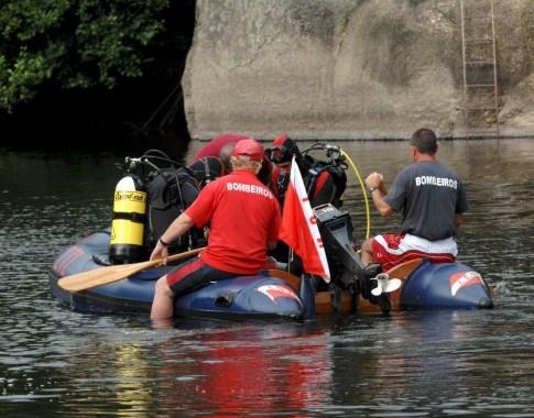 Bombeiros procuram homem desaparecido no Rio Cávado