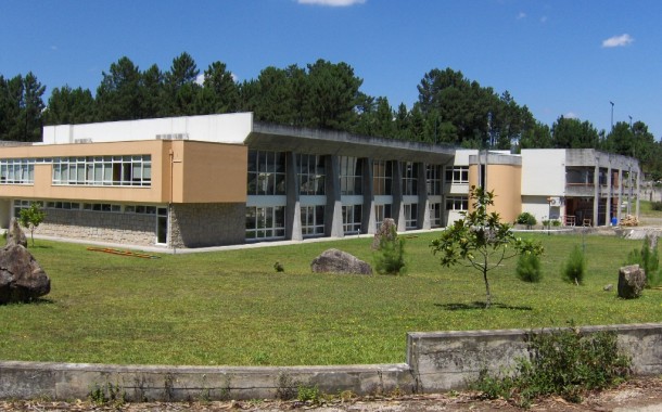 ESCLARECIMENTO: EPATV “não se revê” na notícia ‘Pais de Braga e Vila Verde estão ‘à rasca: Salários em atraso na maioria das escolas profissionais’