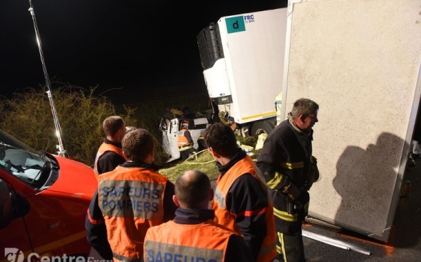 ÚLTIMA HORA: 12 portugueses mortos em colisão entre ‘minibus’ e camião em França
