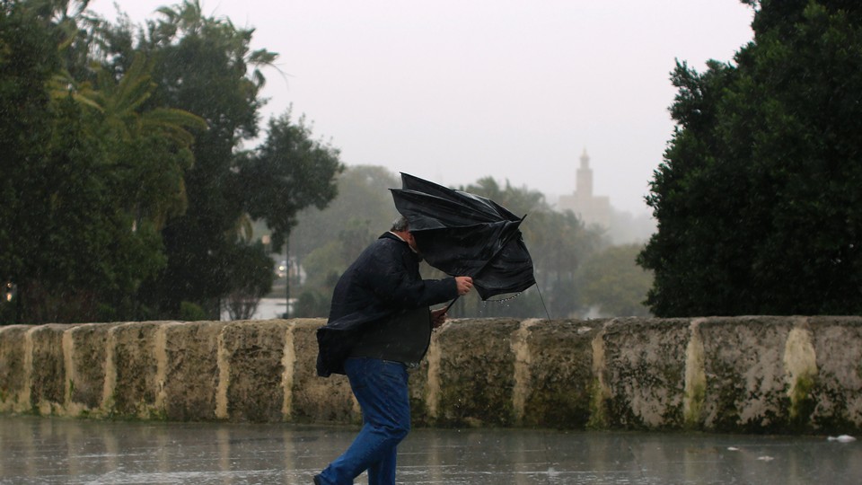 METEOROGIA: Páscoa ‘molhada’ e com vento forte; Distrito de Braga amanhã sob aviso amarelo