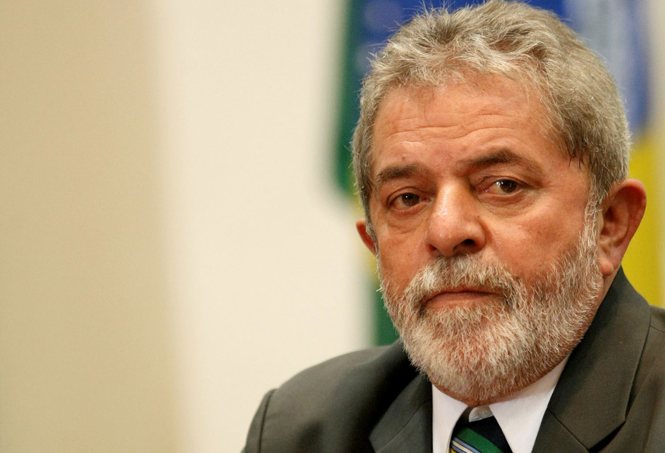 Lula da Silva detido pela polícia federal brasileira em caso de corrupção e lavagem de dinheiro