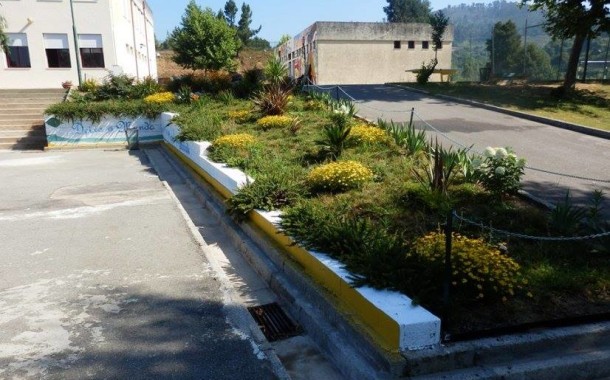 Três alunas da Escola de Moure (Vila Verde) ameaçadas com arma de fogo por dois indivíduos