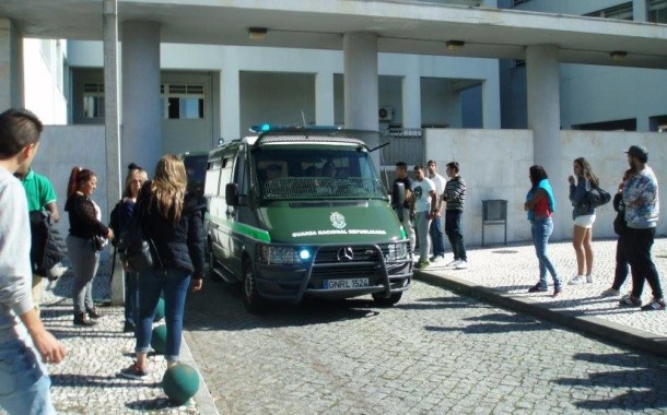 Um filho menor de Leonor Cipriano e um cadastrado julgados por quatro assaltos em Vila Verde