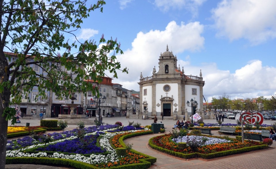Câmara e ACIB apresentam projecto de revitalização do comércial ao secretário de Estado do Comércio