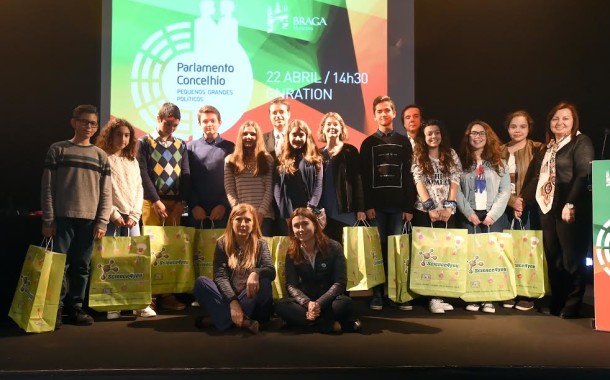 Braga: EB 2,3 de Gualtar vence ‘Parlamento Concelhio’ com projecto ‘B3-Eco’