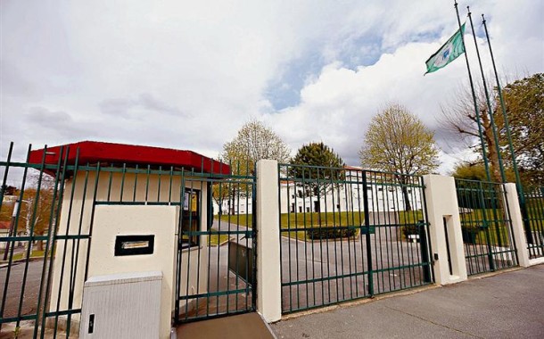 Professora com cancro agredida por duas alunas na Escola EB2/3 de Nogueira (Braga); docente hospitalizada