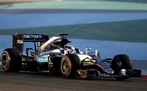 F1: Hamilton na 'pole position' no Grande Prémio do Bahrein