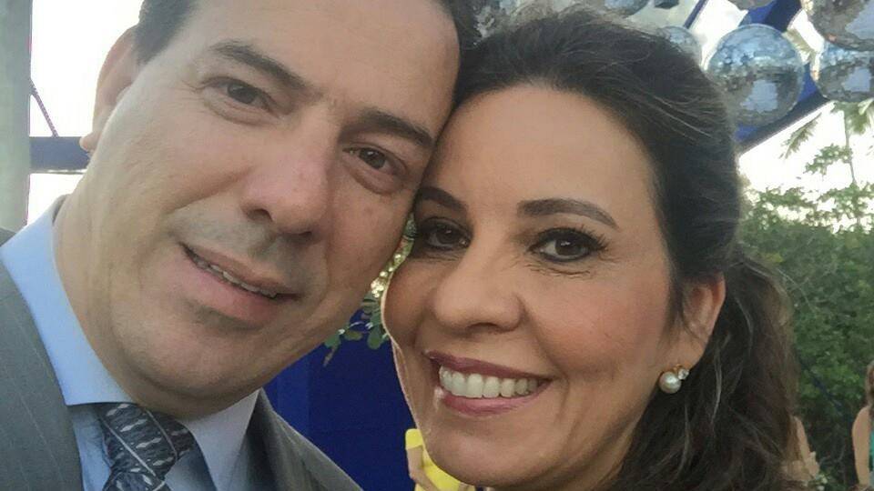 Deputada brasileira votou pelo ‘sim’, elogiando a gestão do marido; no dia seguinte, ele foi preso!