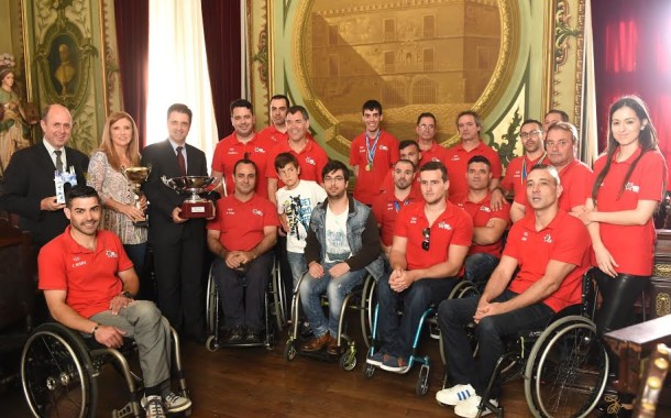 Câmara homenageou APD-Braga, Campeã Nacional de Basquetebol em cadeira de rodas