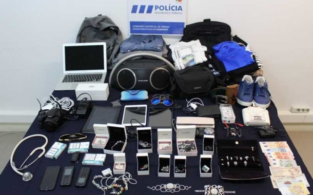 Apanhados em flagrante a furtar uma casa em Guimarães