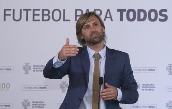 João Vieira Pinto em jogo solidário que reúne antigas glórias do futebol nas Taipas