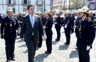 ‘Voluntários’ de Braga recebem ‘prenda’ de 15 mil euros da Câmara no dia em que apagam 139 'velinhas'