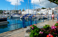 Dois portugueses acusados de violação na ilha de Guernsey deportados para Portugal