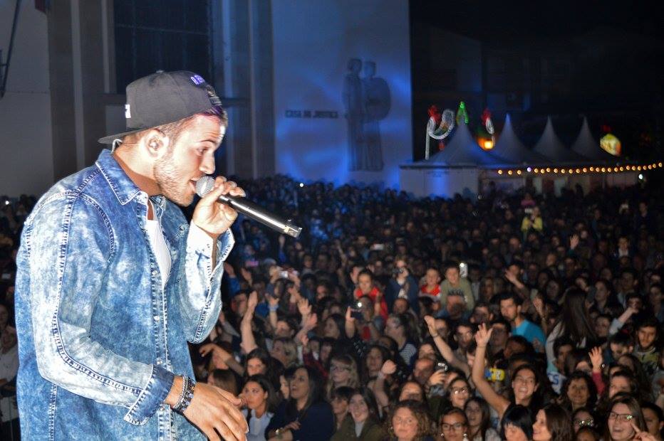 David Carreira arrastou um mar de gente até Vila Verde