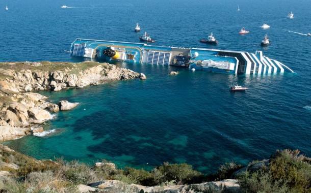 Comandante do Costa Concordia vê pena de 16 anos de prisão confirmada