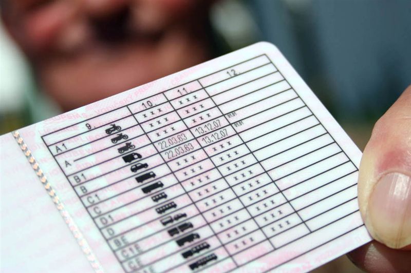 Examinadores de Vila Verde negam corrupção em provas de condução; Estado lesado em 1,1 milhões de euros