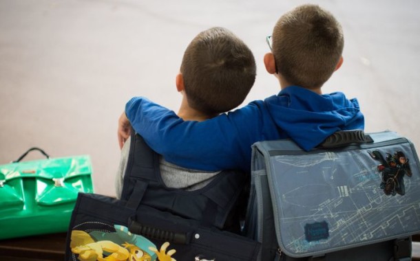 Assembleia da República recebe a maior petição de sempre em defesa da escola pública