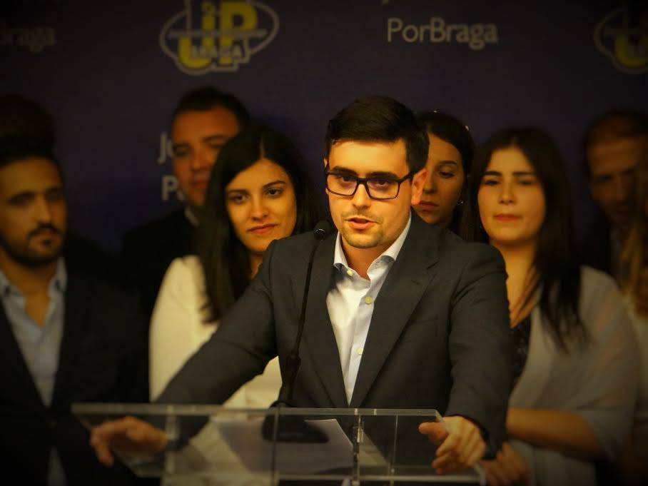 Francisco Mota toma posse como líder da JP/Braga com ‘Autárquicas’ de 2017 na mira