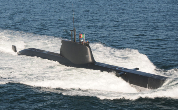 Submarino português Tridente ficou preso nas redes de um barco de pesca francês!