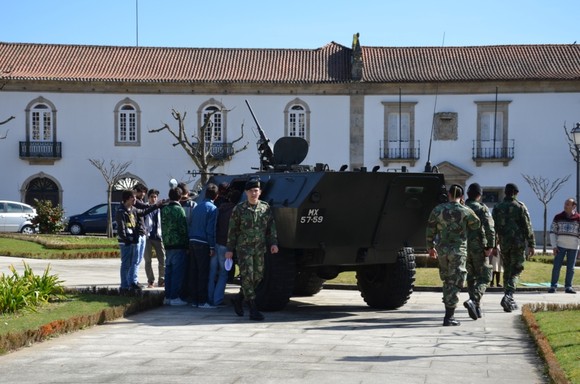 Braga. Exposição de meios e capacidades militares na Avenida Central