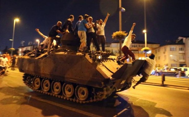 Bruxelas avisa Turquia: pena de morte impede países de entrar na União Europe
