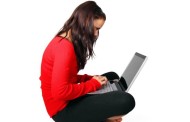 Jovens portugueses viciados no Facebook com níveis de saúde mental preocupantes