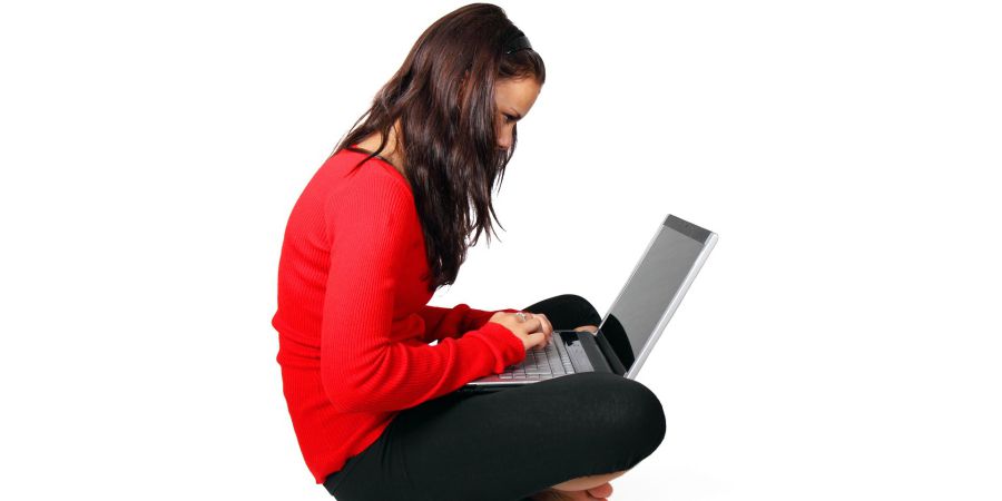 Jovens portugueses viciados no Facebook com níveis de saúde mental preocupantes