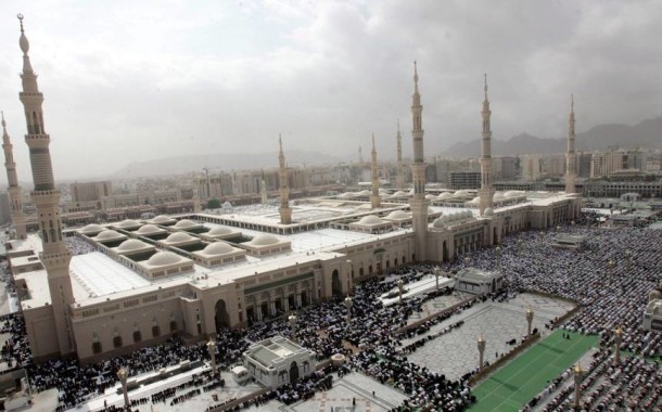 Mundo muçulmano indignado com atentado na cidade sagrada de Medina