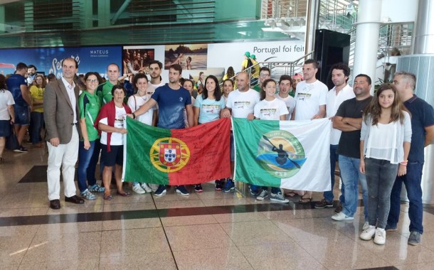 Hélder Silva recebido em festa no aeroporto
