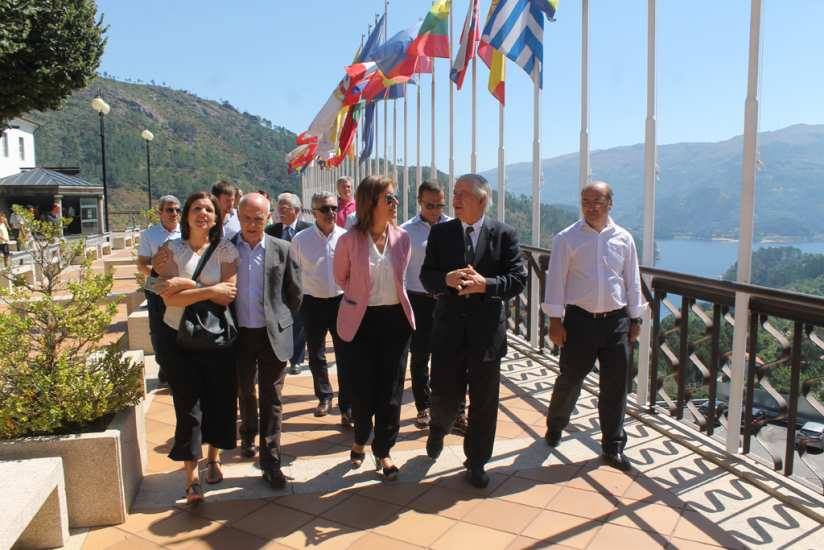 POLÉMICA: Deputados do PSD querem explicações do ministro da Economia acerca da visita da secretária de Estado do Turismo ao distrito de Braga