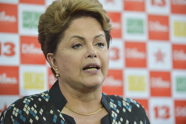 Dilma Rousseff vai a julgamento na última semana deste mês