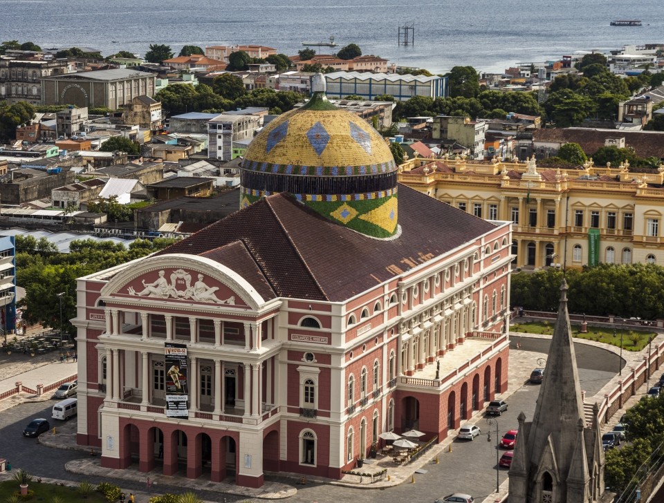 Empresários bracarenses e de Manaus têm “via verde” para parcerias estratégicas
