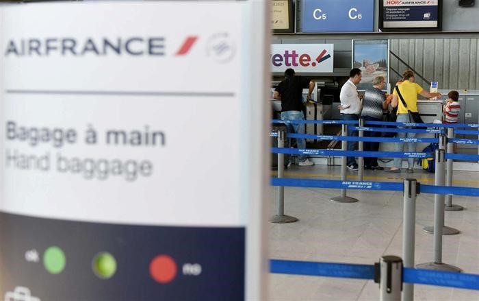 Air France cancela 20% dos voos previstos para este sábado