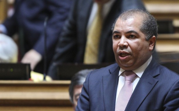 CDS-PP assume “muitos pontos em comum” com o MPLA de José Eduardo dos Santos