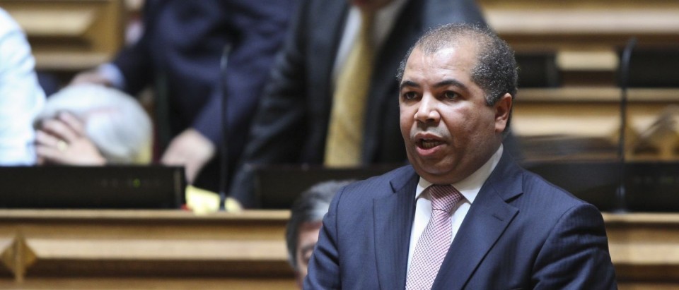 CDS-PP assume “muitos pontos em comum” com o MPLA de José Eduardo dos Santos