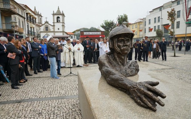Esposende inaugurou Monumento ao Bombeiro