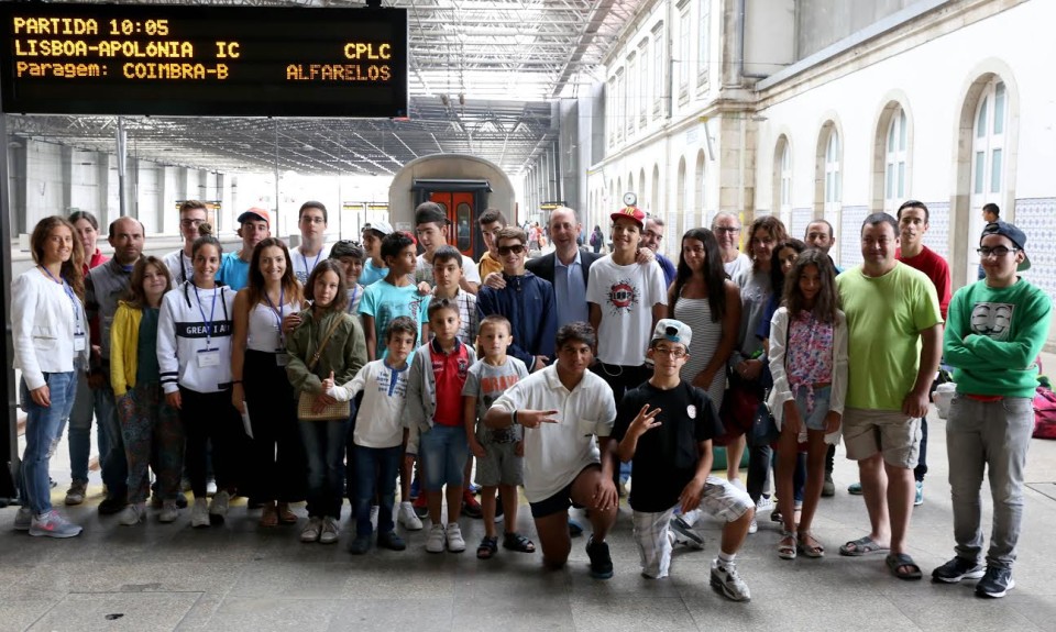 Câmara de Braga leva de férias crianças e jovens a ver ‘A baía de Cascais’