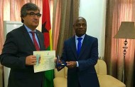 Associação Portuguesa de autarcas monárquicos homenageou Presidente da Republica da Guiné-Bissau